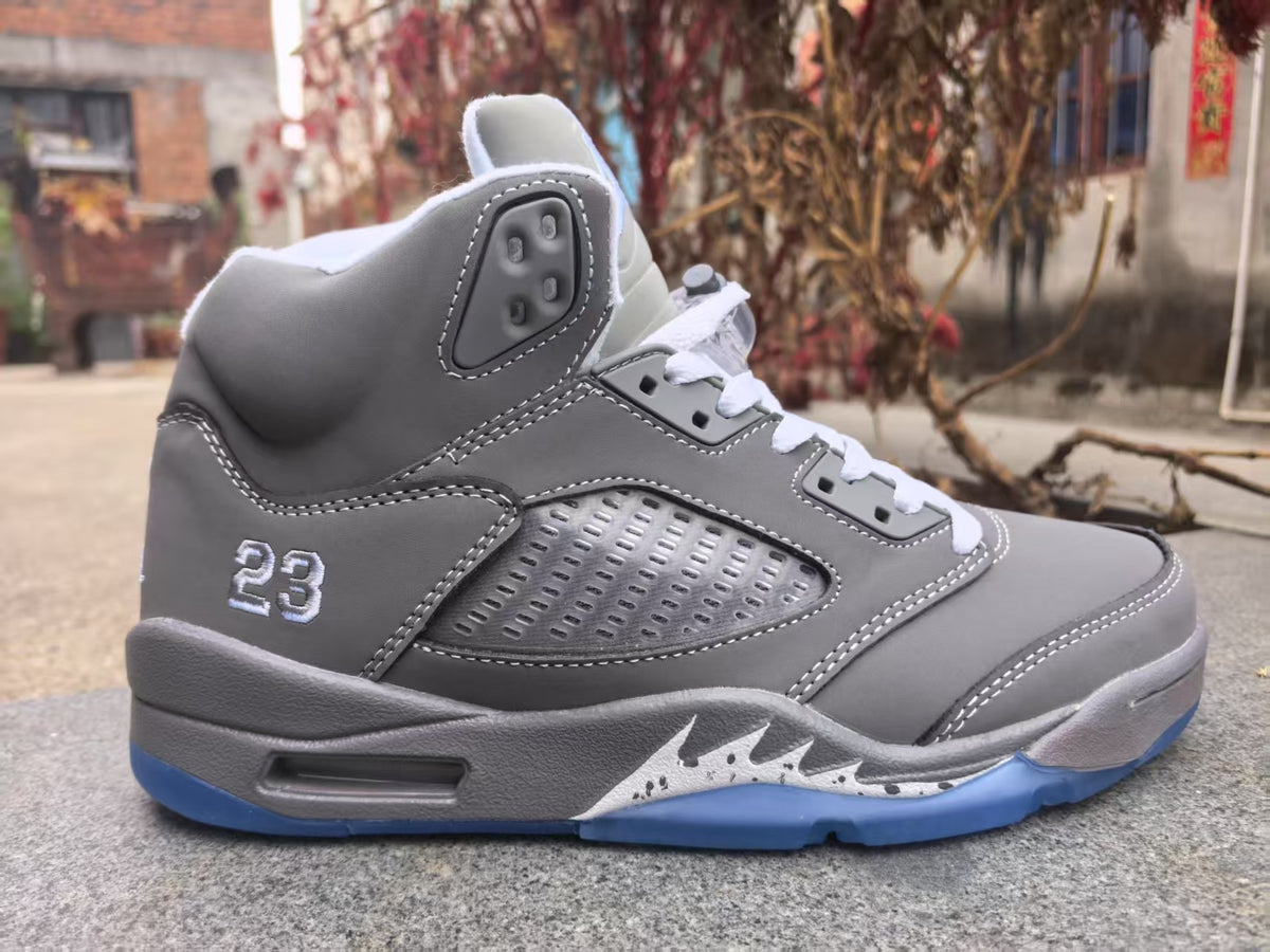 Air Jordan 5 Retro “Wolf Grey” (2026)