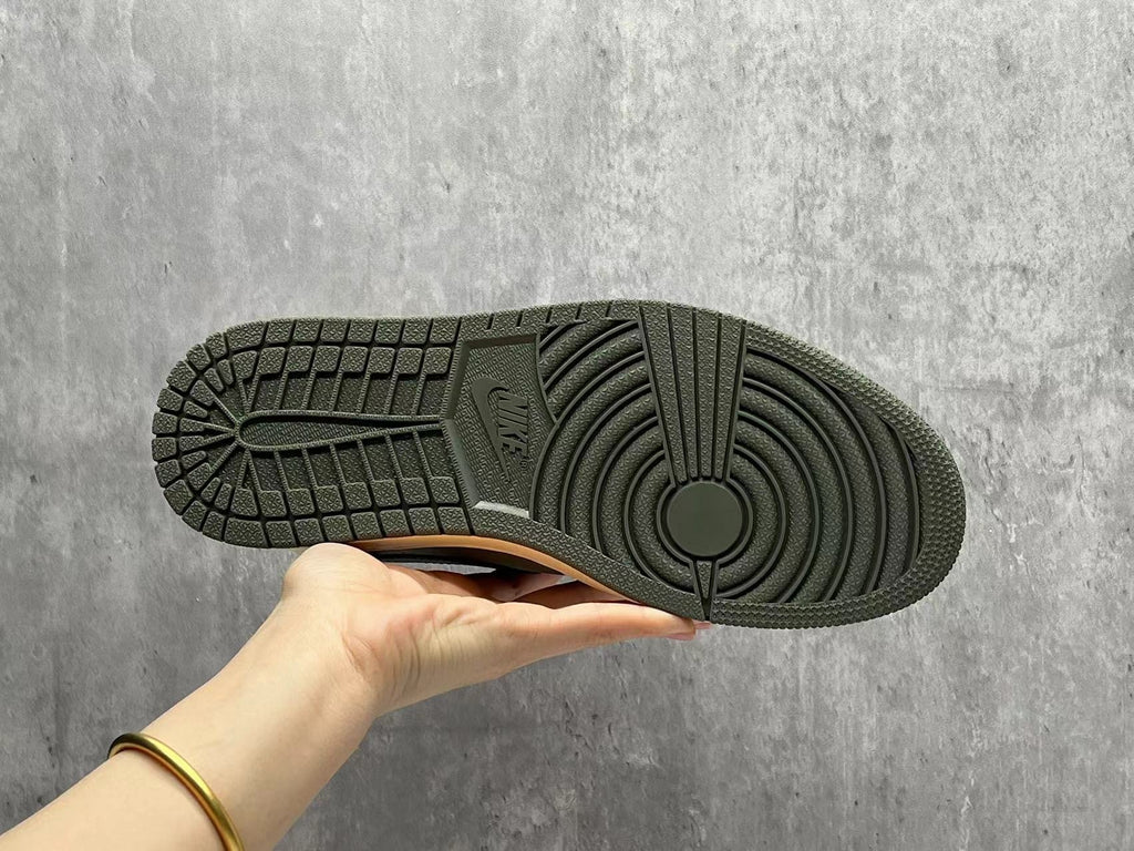 Travis Scott x Air Jordan 1 Low OG SP “Reverse Olive”