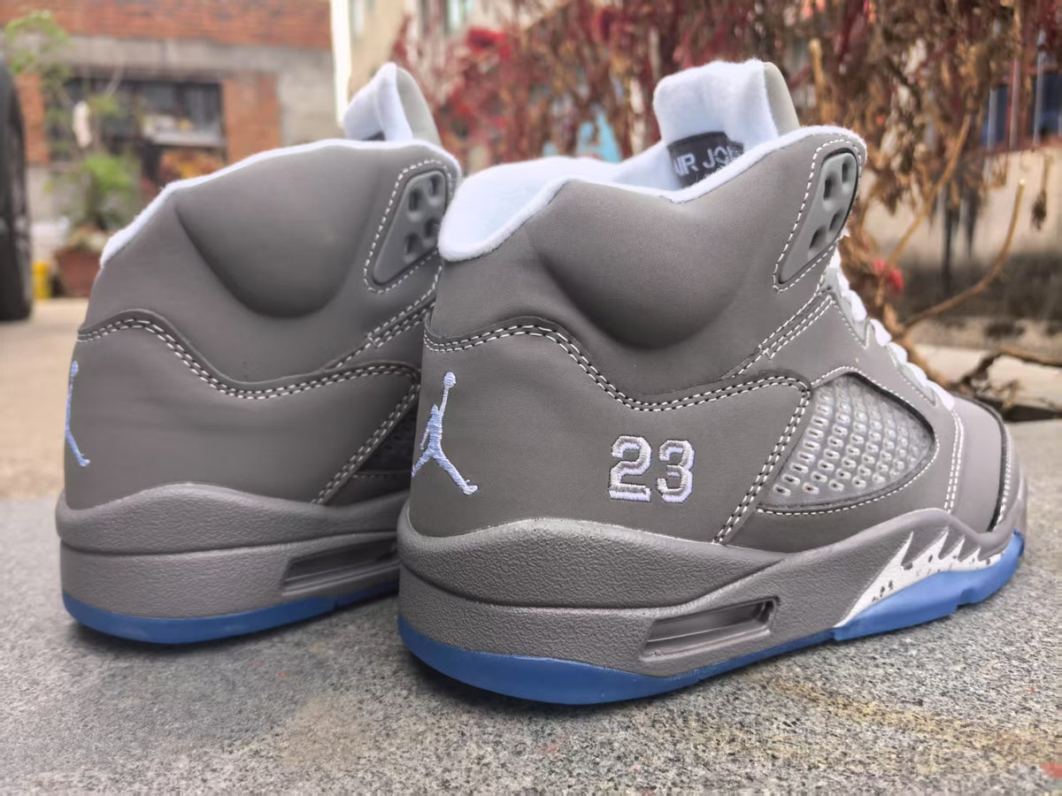 Air Jordan 5 Retro “Wolf Grey” (2026)