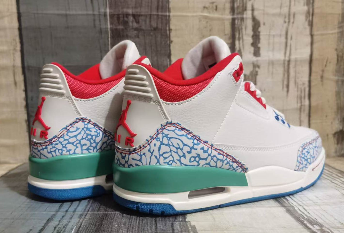 Air Jordan 3 Retro OG “True Blue”