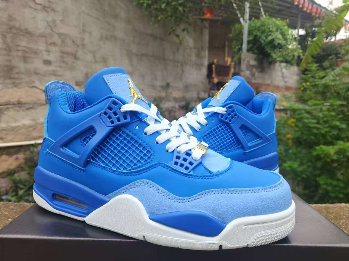 Air Jordan 4 Retro Flyknit “Hyper Royal” – AQ3559-400