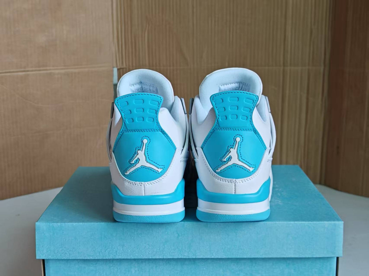 Air Jordan 4 Retro “Military Blue” 2024