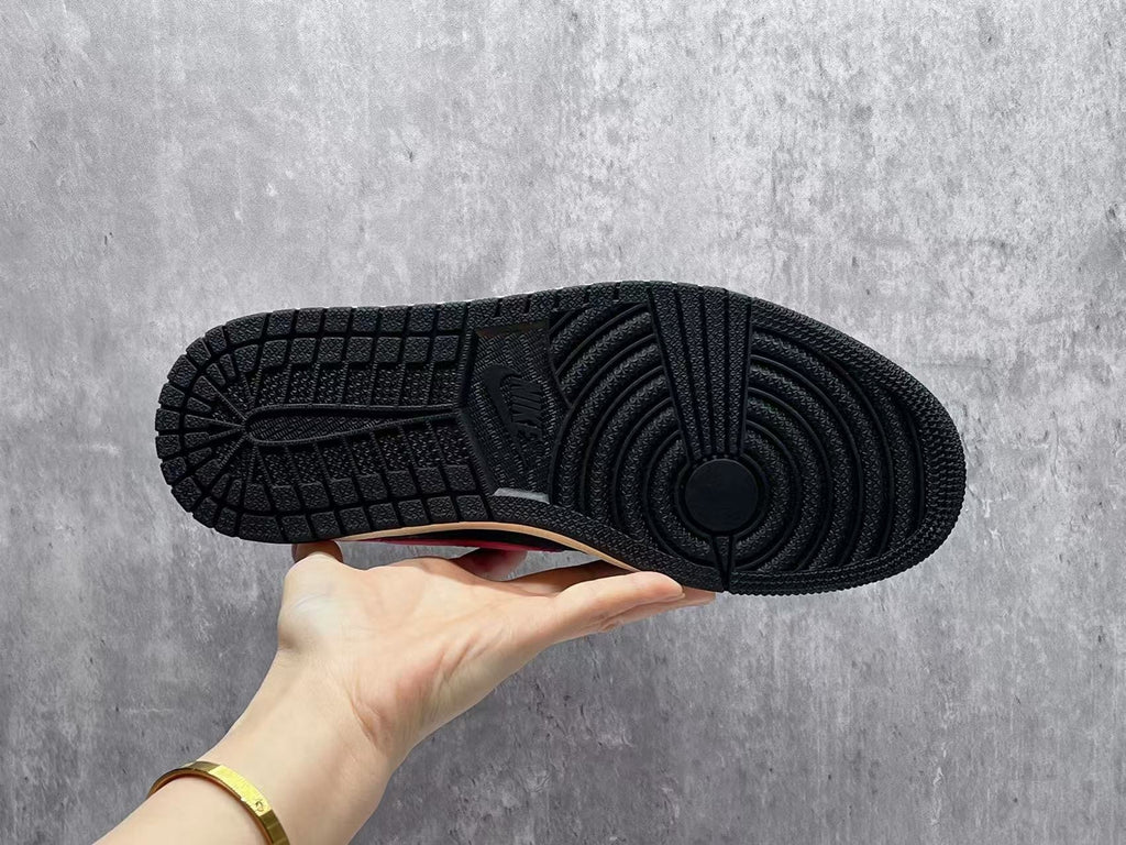 Air Jordan 1 Retro Low OG “Black Varsity Red”