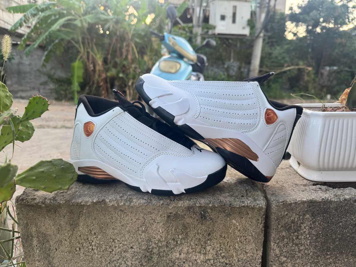Air Jordan 14 Retro “Black Toe” (2024)