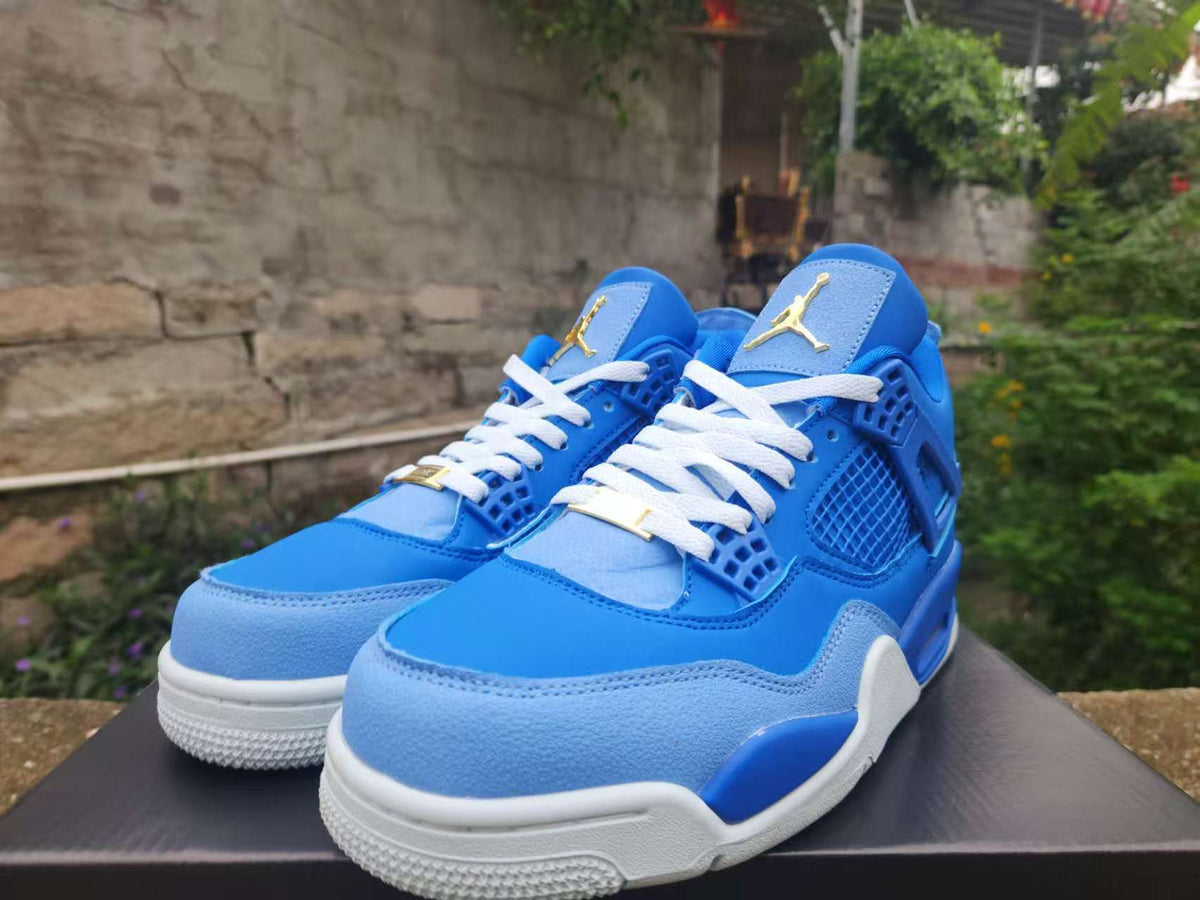 Air Jordan 4 Retro Flyknit “Hyper Royal” – AQ3559-400