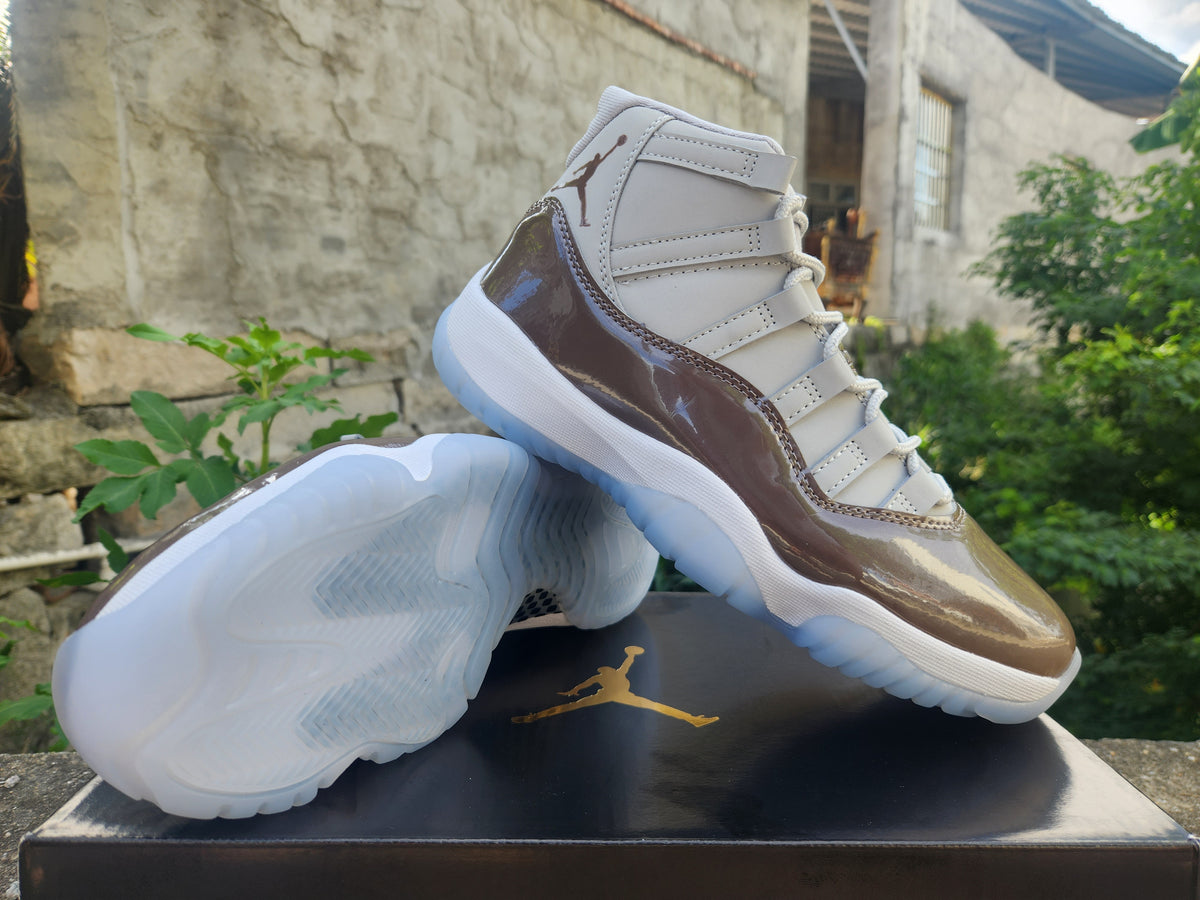 Air Jordan 11 Retro “Cool Grey” 2021