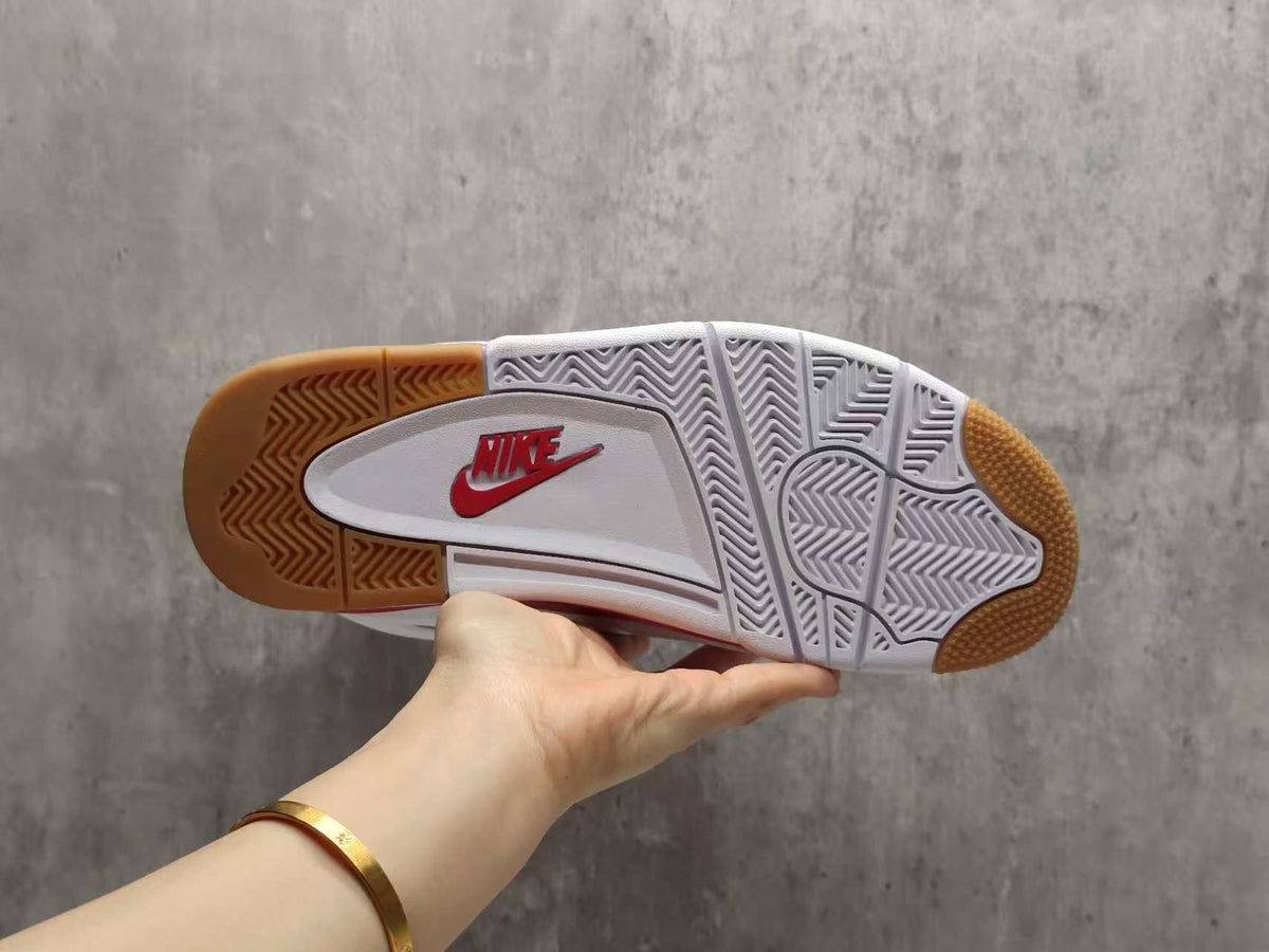 Air Jordan 4 Retro Valentine’s Day “Sierra Red” (2026)