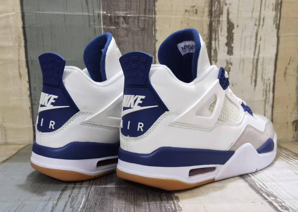 Air Jordan 4 Retro “Military Blue” (2024)