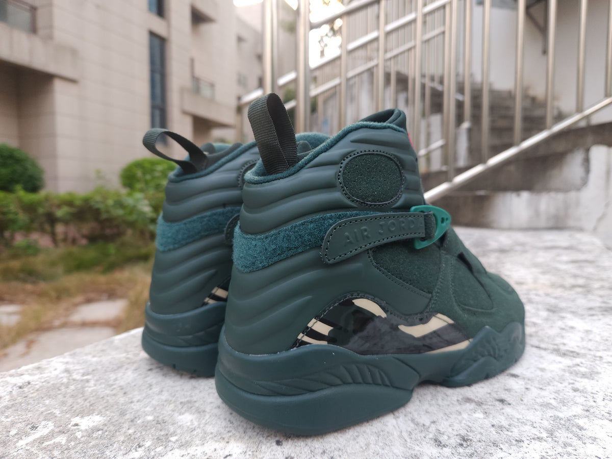 Air Jordan 8 Retro Dark Green / Red