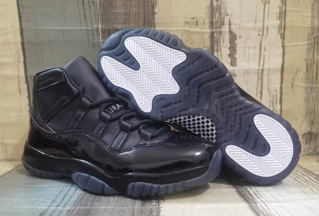 Air Jordan 11 x Comme des Garçons Homme Plus “Black”