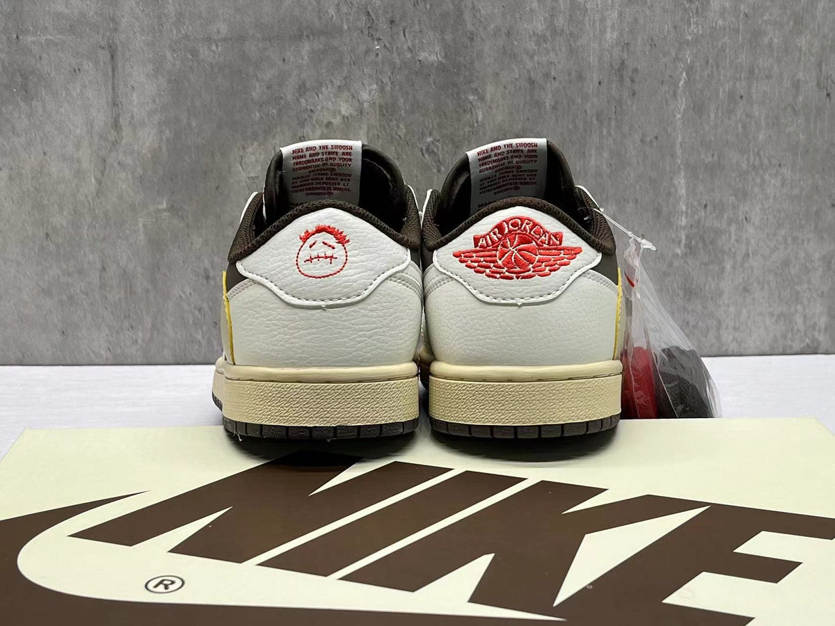 Travis Scott x Air Jordan 1 Low “Mocha” (2019)