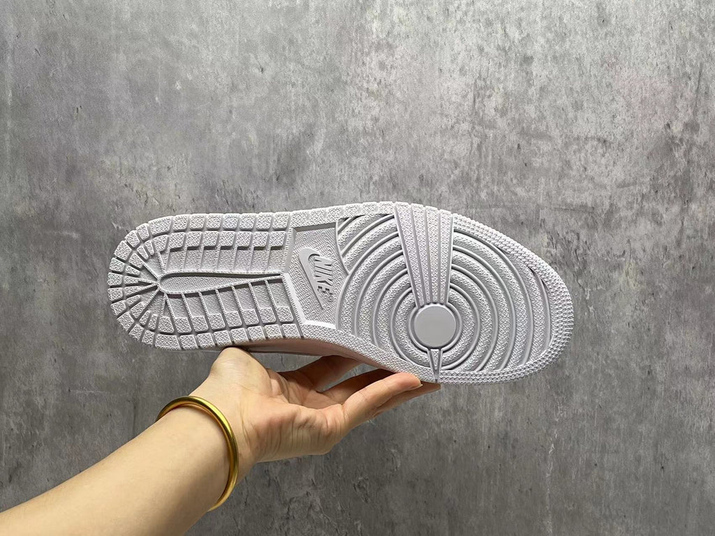 Air Jordan 1 Retro Low White (Men’s)