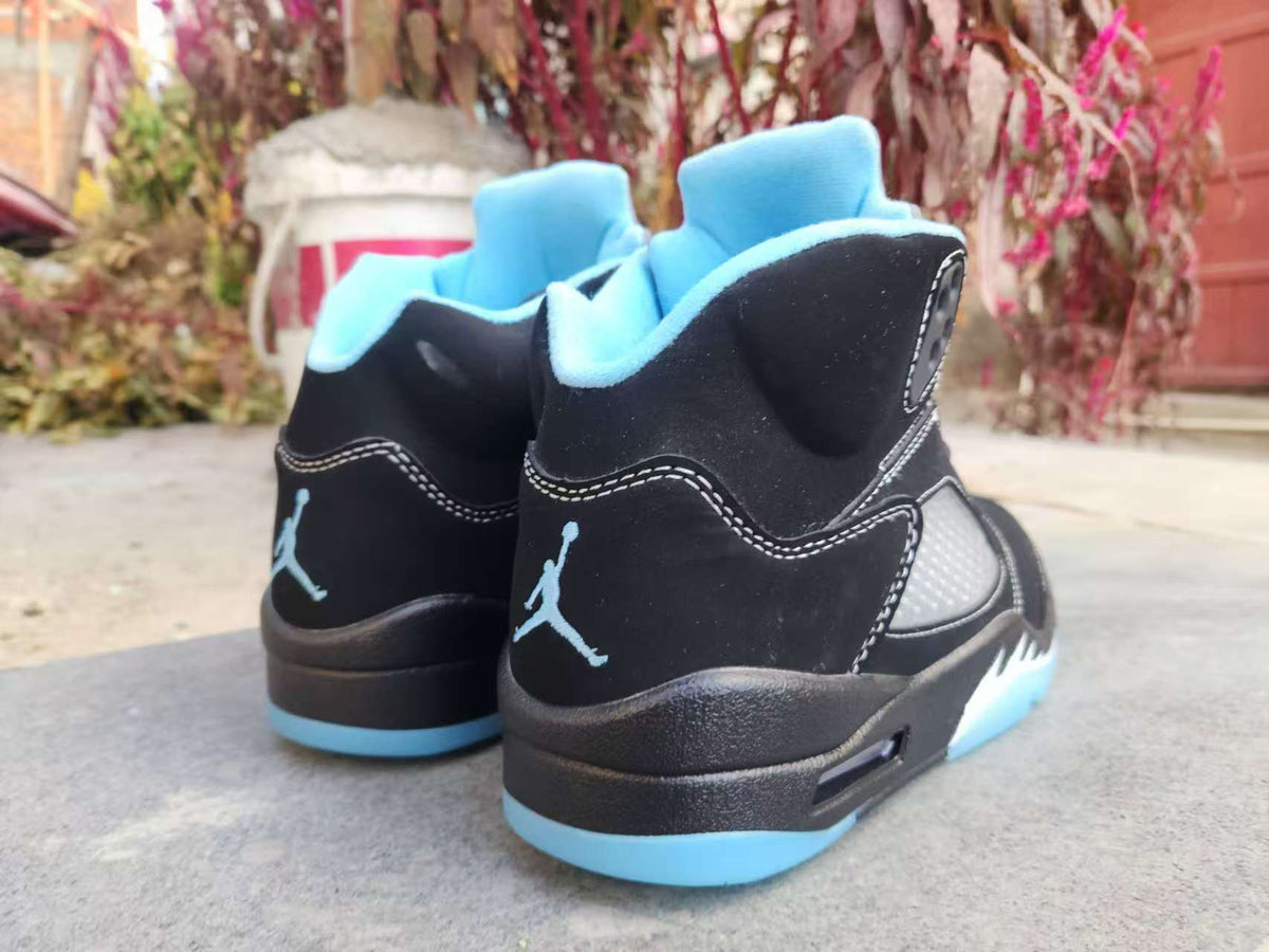 Air Jordan 5 Retro 'Black University Blue' (2026) DD0587-008