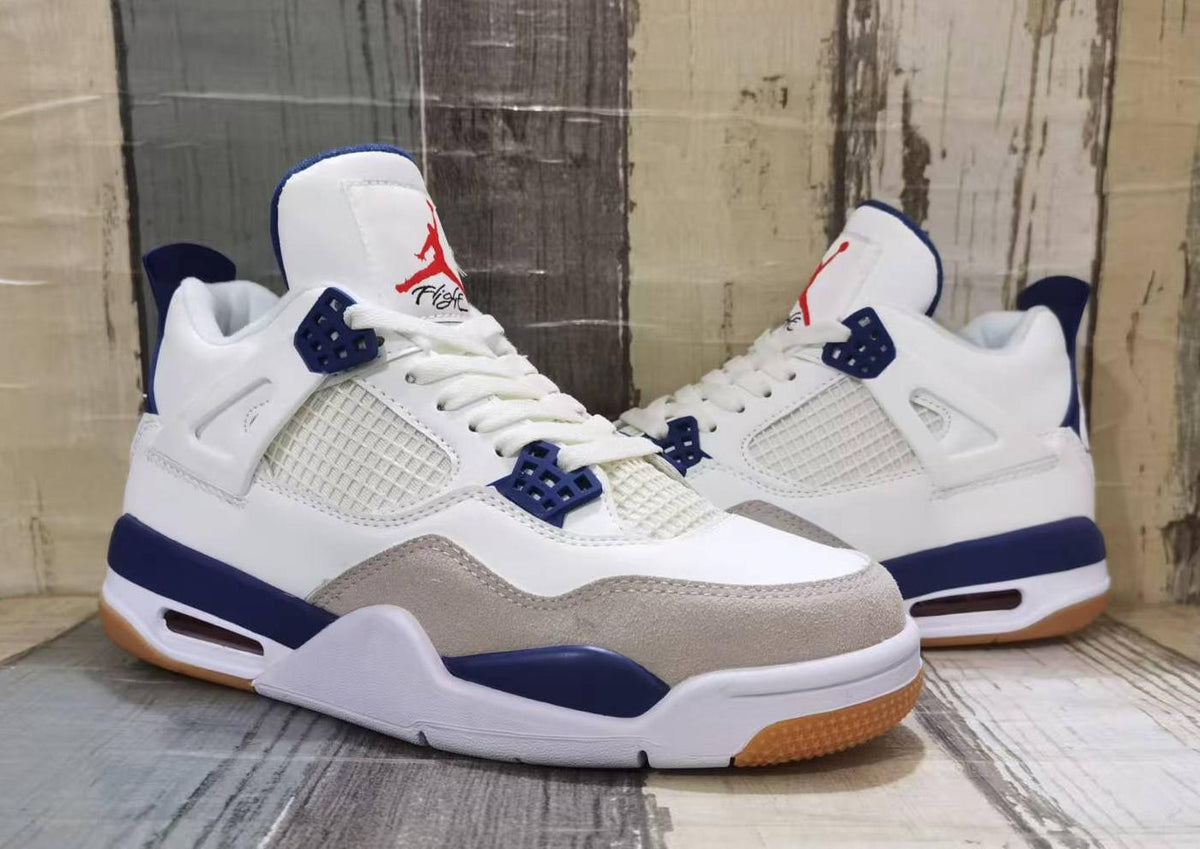 Air Jordan 4 Retro “Military Blue” (2024)