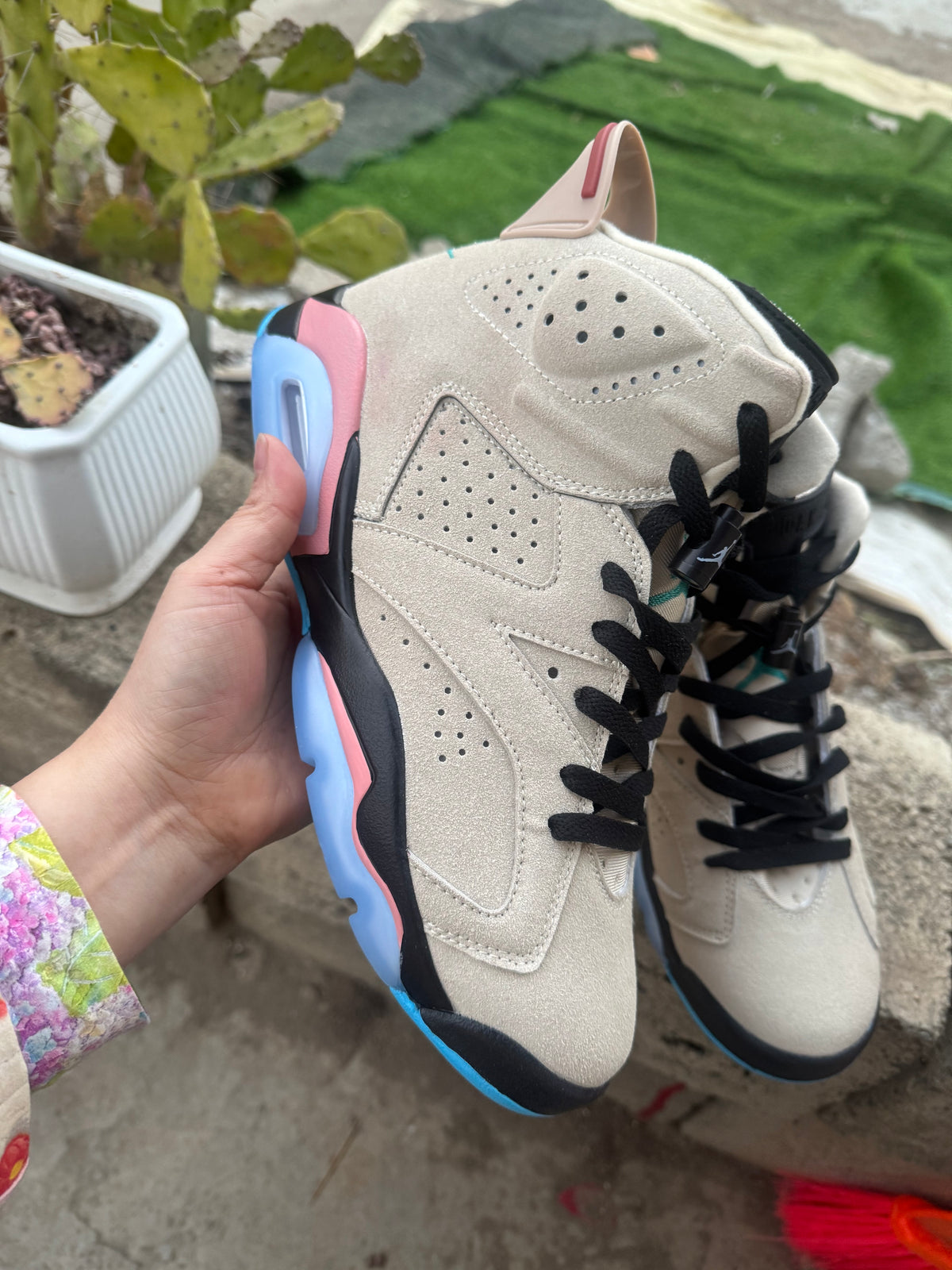 Air Jordan 6 Retro 'Beige Pink Blue'